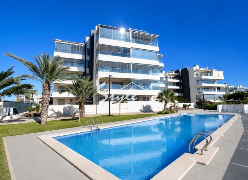 В продаже квартира с открытым видом и 3 спальнями в Green Hills, Лос Дольсес, Вилламартин, Ориуэла Коста. ID3668