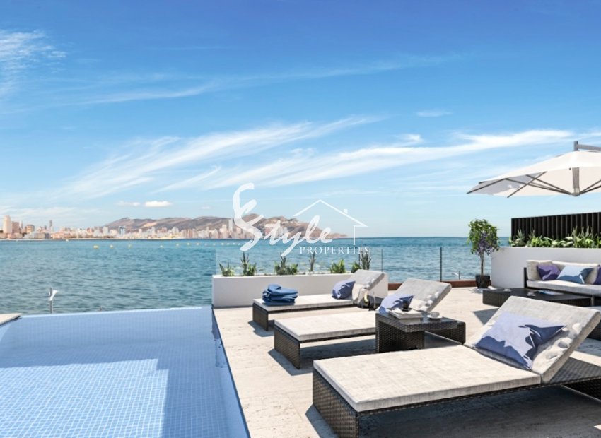 В продаже новые апартаменты участком или большой террасой в Бенидорме, Аликанте, Коста Бланка, Испания.ON850