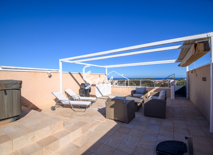 В продаже пентхаус в Vista Azul с видом на море Пунта Прима, Коста Бланка. ID1308