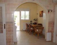 Villa con una gran parcela y una piscina privada en venta en Catral, Costa Blanca, España