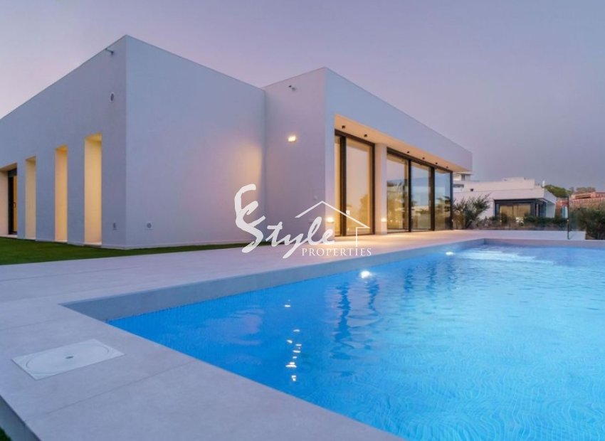 Villa de lujo de nueva construcción en venta en Las Colinas, Costa Blanca, España. ON1667