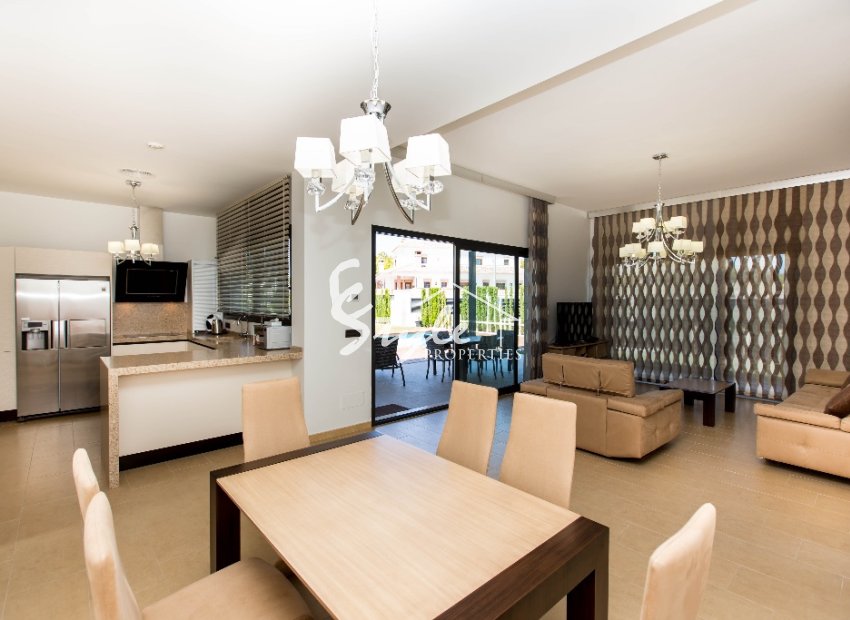 Villa de lujo en Santiago de la Ribera, Murcia, Spain