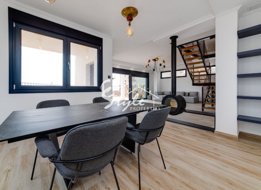 Villa en primera línea de mar en La Mata (Torrevieja) España. ID1826