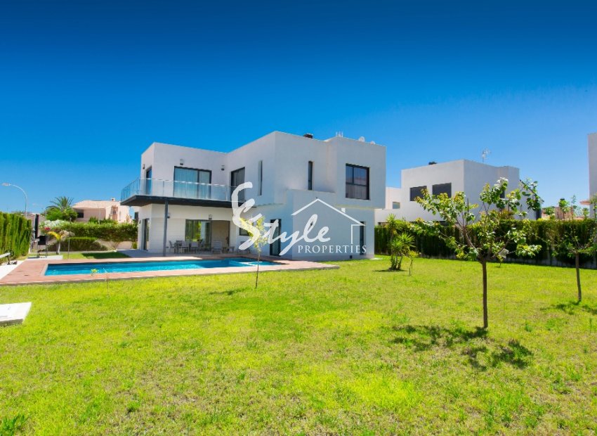   Villa for rent in Santiago de la Ribera, Murcia, Spain