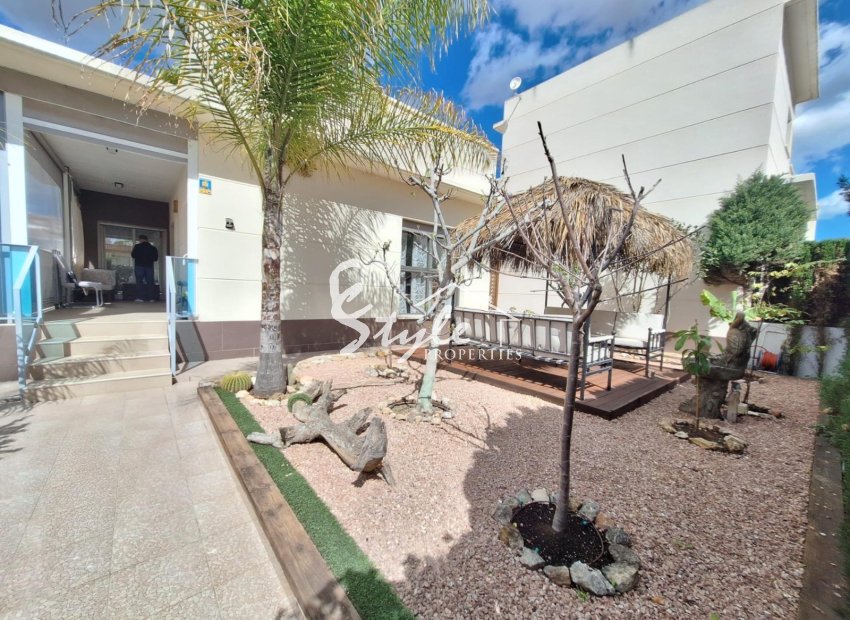 Villa for sale in Ciudad Quesada, Rojales, Costa Blanca, Spain. ID 2696