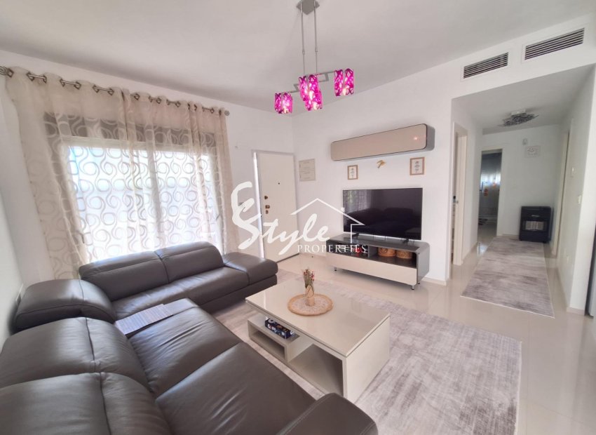 Villa for sale in Ciudad Quesada, Rojales, Costa Blanca, Spain. ID 2696