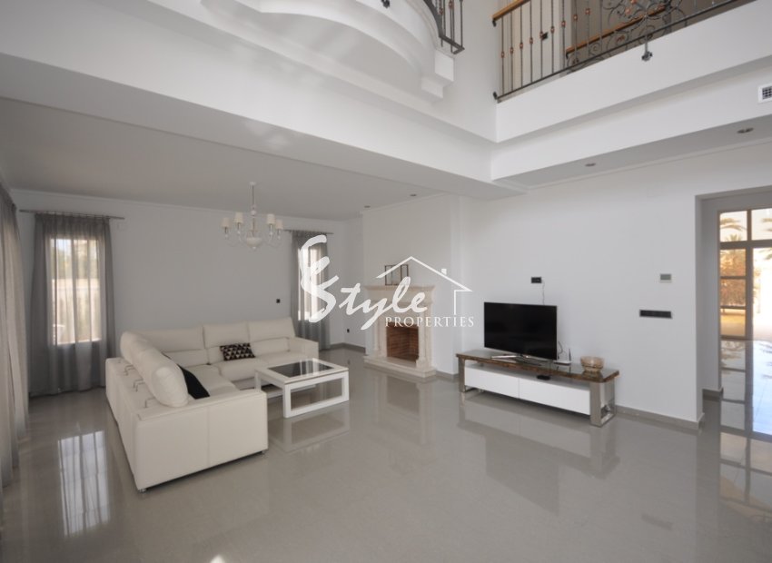 villa in rent with private pool, Orihuela Costa, Spain