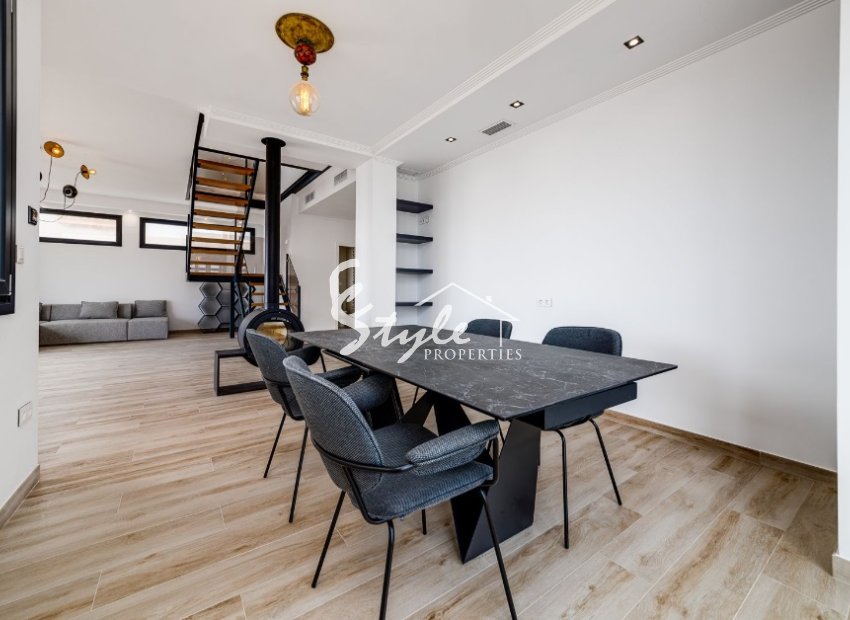 Вилла на первой линии моря в Ла Мате (Торревьеха) Испания. ID1826