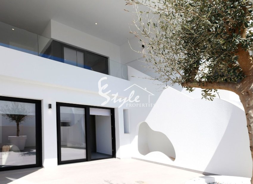 Villa nueva en venta en Guardamar del Segura, Costa Blanca, Alicante, España.ON1508