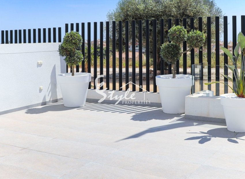 Villa nueva en venta en Guardamar del Segura, Costa Blanca, Alicante, España.ON1509