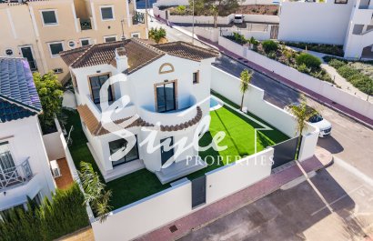 Villa - Nuevo - Orihuela-Costa - NB-47758