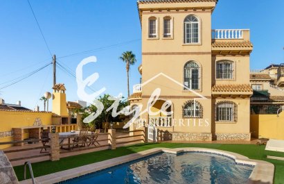 Villa - Resale - La Florida - 6155