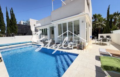 Villa - Resale - Mil Palmeras - Mil Palmeras