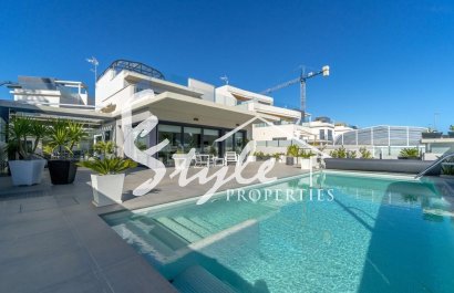 Villa - Resale - Orihuela Costa  - Campoamor