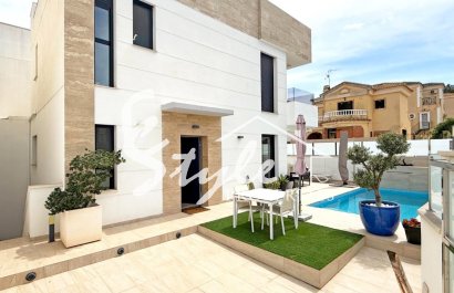 Villa - Resale - Orihuela-Costa - M-77486