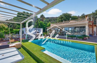 Villa - Resale - Orihuela-Costa - Orihuela Center