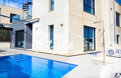 Villa - Resale - Orihuela Costa  - Villamartin