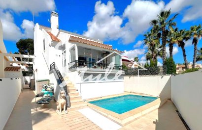 Villa - Resale - Orihuela-Costa - Villamartin