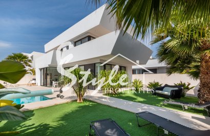 Villa - Reventa - Ciudad Quesada - CBB-37030