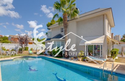 Villa - Reventa - Orihuela-Costa - BH-22360