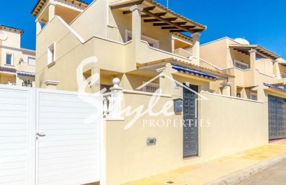Villa - Reventa - Orihuela Costa  - Villamartin