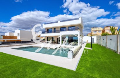 Villa - Reventa - Torrevieja - Aguas Nuevas