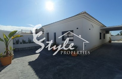 Villa - Reventa - Torrevieja - El Chaparal