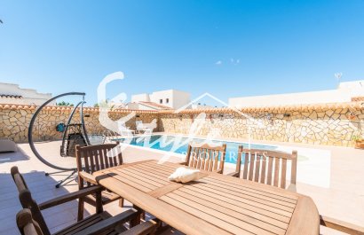 Villa - Reventa - Torrevieja - Torreta florida