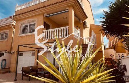 Villa - Reventa - Villamartín - Villamartin