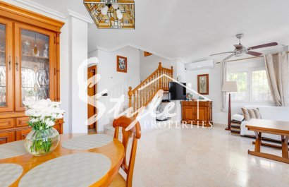 Вилла - Вторичное жилье - Orihuela-Costa - calle Nicolas de  Bussi,22