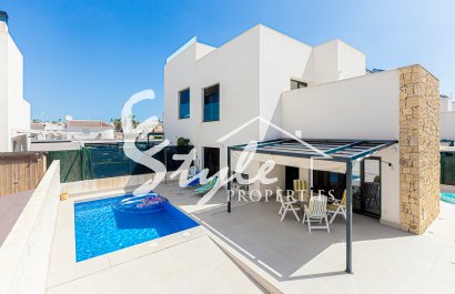 Вилла - Вторичное жилье - Сьюдад Кесада - INM-49727