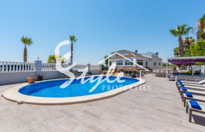 Village house - Resale - Alicante - Catral