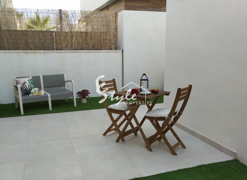 Villas de nueva construcción con piscina privada en venta en Villamartín, Costa Blanca, España. ON1163_3