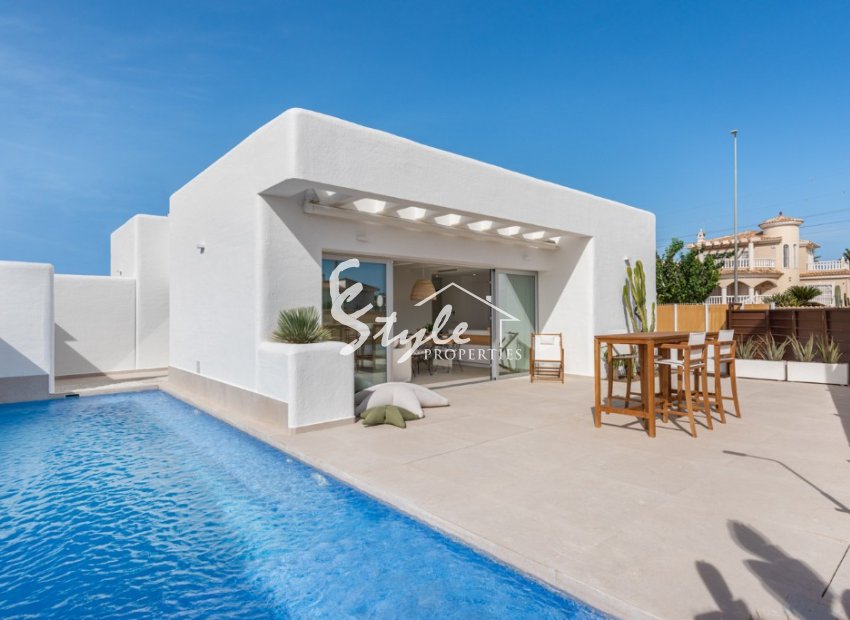 Villas de obra nueva  a la venta en Alicante, Costa Blanca, España. ID.ON1237