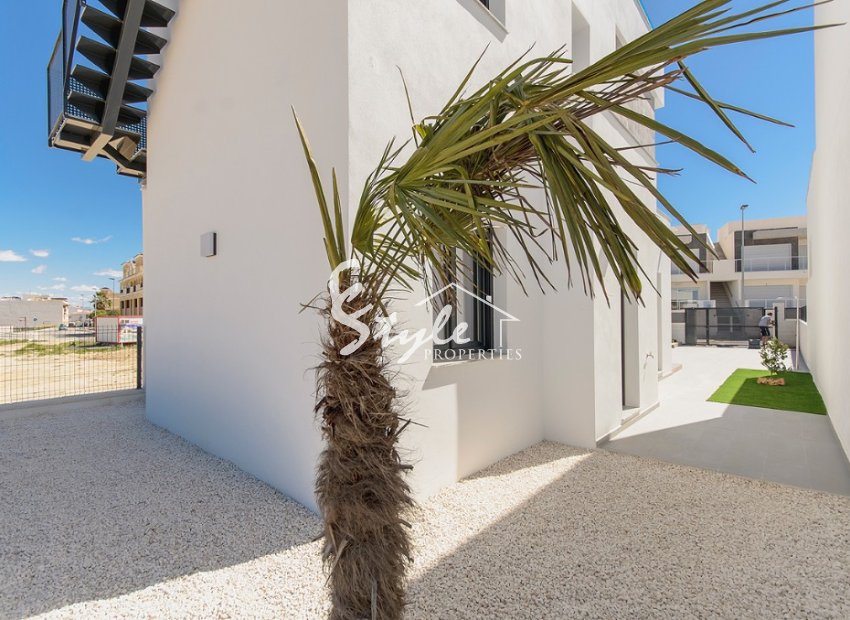 villas independientes en venta en Vista Bella Golf, Vega Baja. ID: ON1378