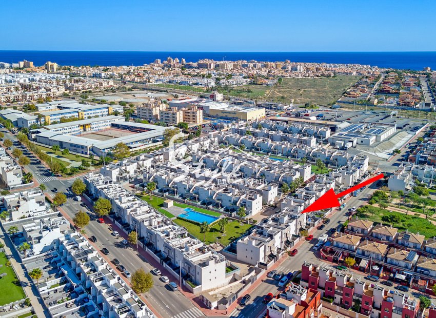 Вторичное жилье - Adosado - Torrevieja - Торревьеха