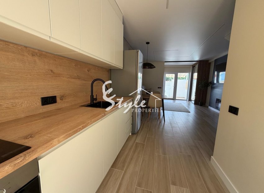 Вторичное жилье - Adosado - Torrevieja - Торревьеха