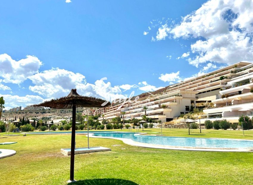 Вторичное жилье - Apartamento - Alicante - Club De Golf Bonalba