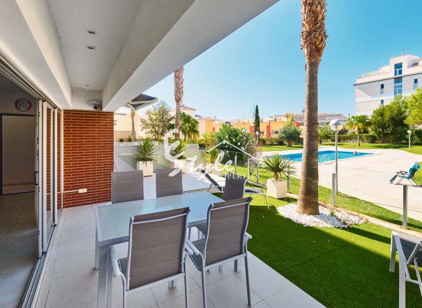 Вторичное жилье - Apartamento - Villamartin, Orihuela Costa - Вилламартин