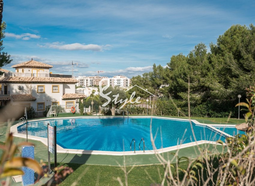 Вторичное жилье - Апартаменты/Квартира - Villamartin, Orihuela Costa - Pinada Golf