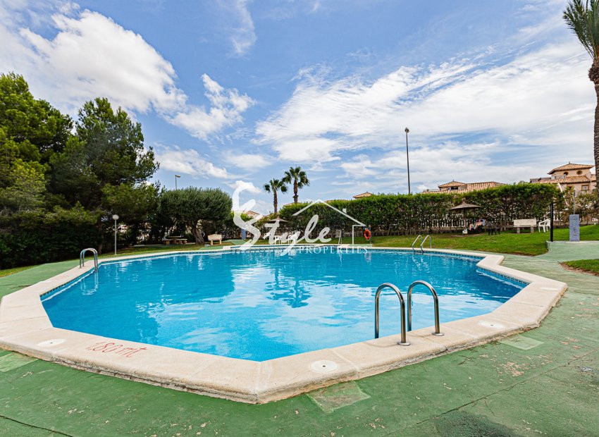 Вторичное жилье - Апартаменты/Квартира - Villamartin, Orihuela Costa - Pinada Golf