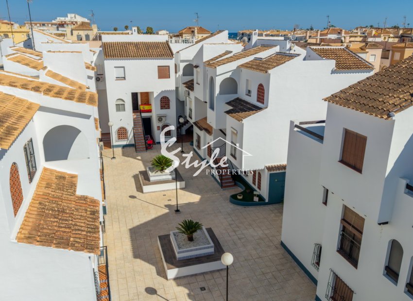 Вторичное жилье - Apartment / Duplex - Torrevieja - Торревьеха