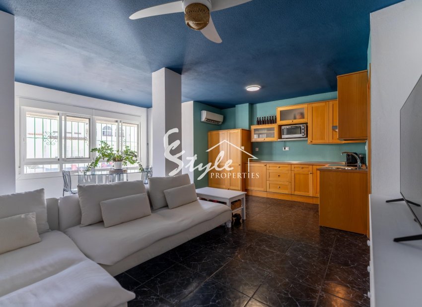 Вторичное жилье - Apartment / Duplex - Torrevieja - Торревьеха
