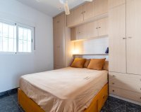 Вторичное жилье - Apartment / Duplex - Torrevieja - Торревьеха