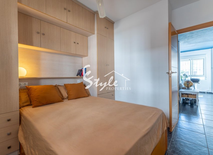 Вторичное жилье - Apartment / Duplex - Torrevieja - Торревьеха