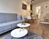 Вторичное жилье - Apartment / Duplex - Torrevieja - Торревьеха