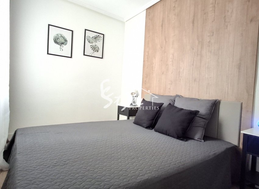 Вторичное жилье - Apartment / Duplex - Torrevieja - Торревьеха