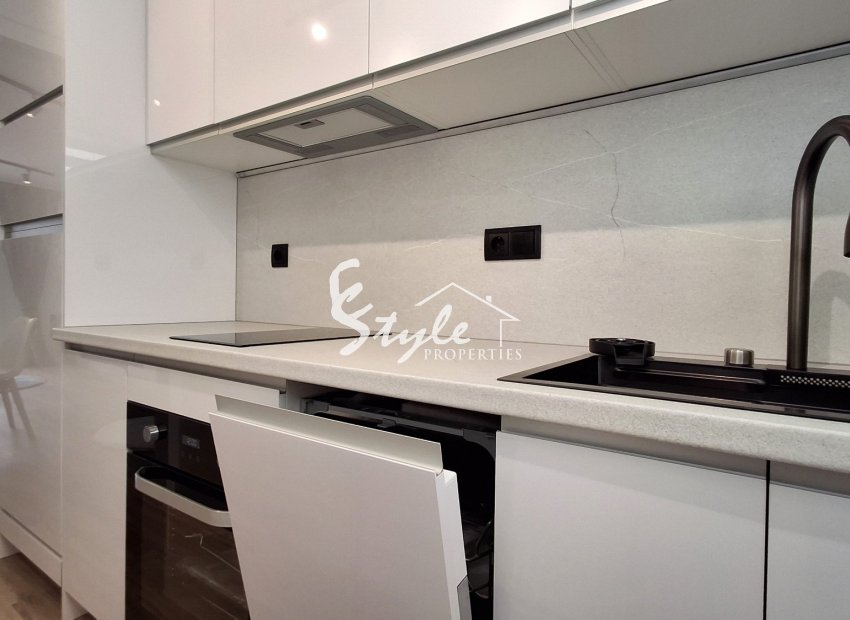 Вторичное жилье - Apartment / Duplex - Torrevieja - Торревьеха