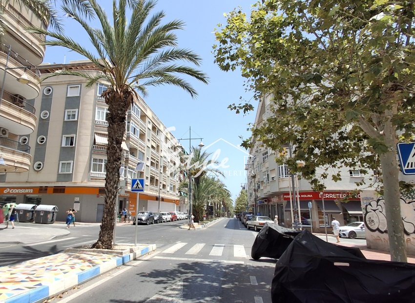 Вторичное жилье - Apartment / Duplex - Torrevieja - Торревьеха