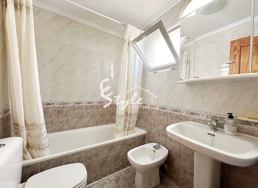 Вторичное жилье - Apartment / Duplex - Torrevieja - Торревьеха